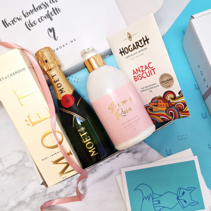 Charlotte Gift Box, champagne and chocolate hamper NZ