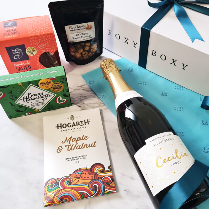 The Foxy Hamper with a bottle of New Zealand bubbles and delicious New Zealand made treats.