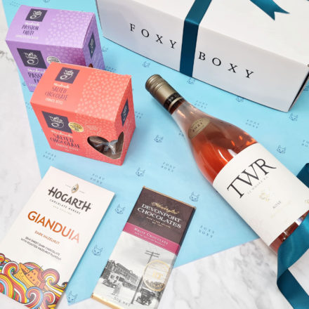 Rosé & Nibbles Hamper
