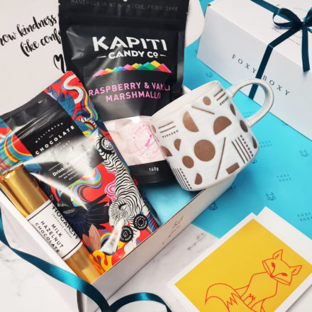Hot Choc Love Gift Box By FOXY BOXY NZ. Gift Hamper Includes Award-winning Chocolate, Drinking Chocolate, Fresh Marshmallows And Stylish Ceramic Mug