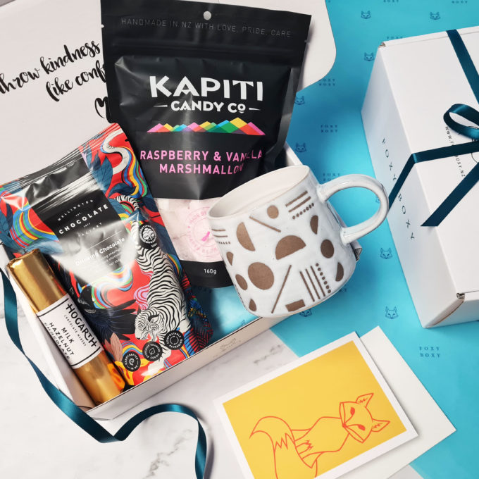 Hot Choc Love gift box by FOXY BOXY. Hot chocolate, award-winning chocolate, fresh marshmallows and ceramic mug
