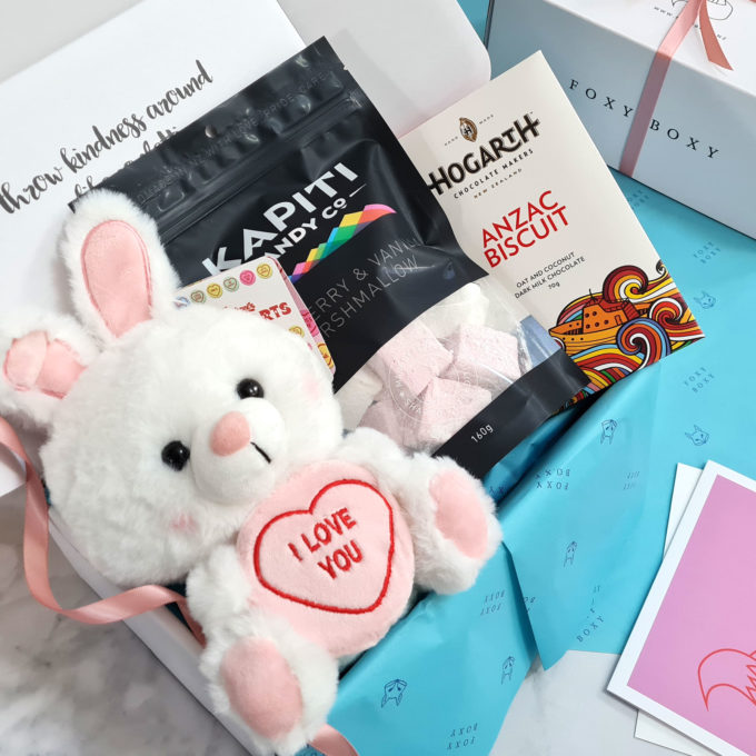 Betty Bunny gift box by FOXY BOXY, cute and sweet hamper
