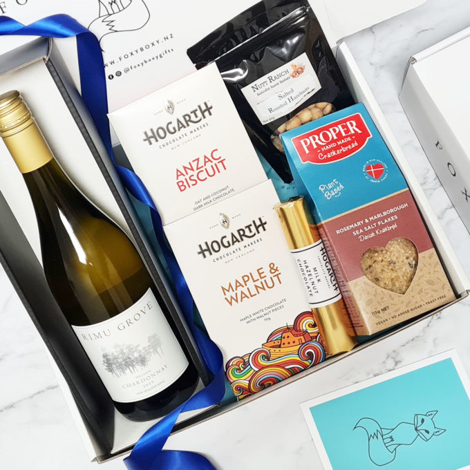 Nelson Chardonnay and Nibbles gift box