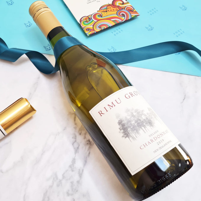 Nelson Chardonnay, Rimu Grove 2019, NZ wine gift, FOXY BOXY