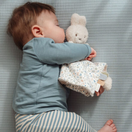 Miffy X Little Dutch Lucky Leaves Cuddle Blanket
